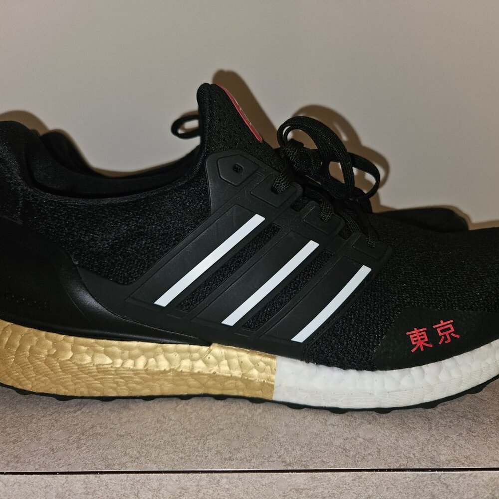 Adidas Ultraboost Tokyo DNA Black/Gold Running Shoes FY3425 Size 13 - Picture 2 of 4